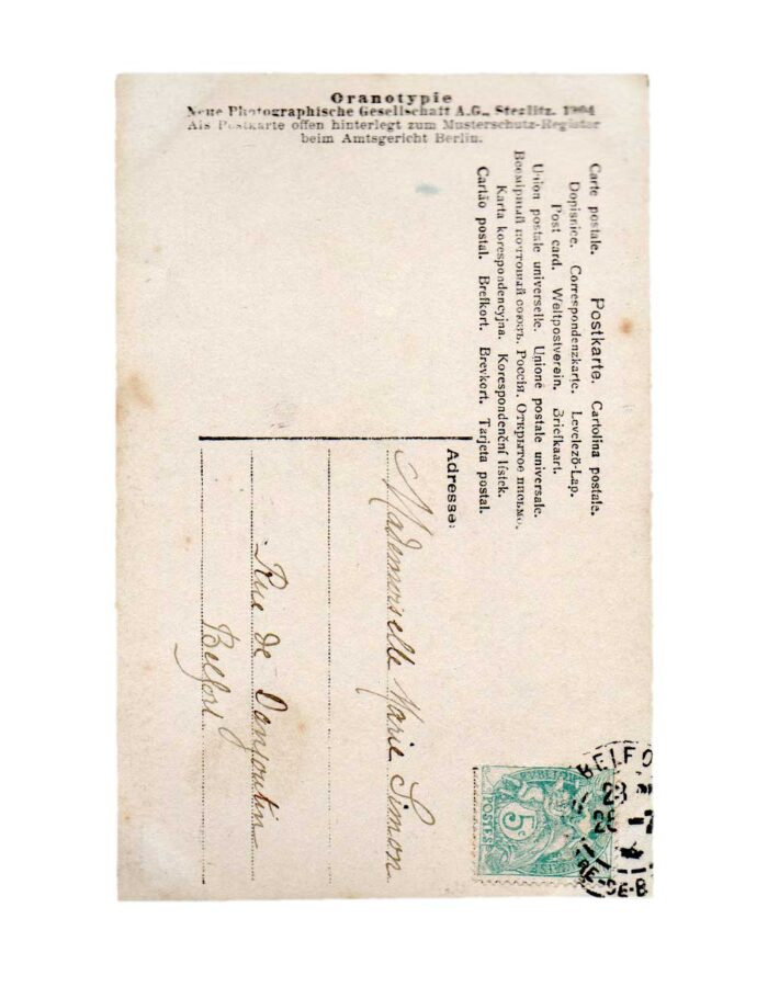 Scène bucolique avec l'artiste Doll – Image 2